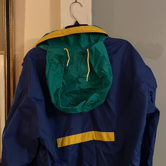 Colorful windbreaker - Picture 4 of 4